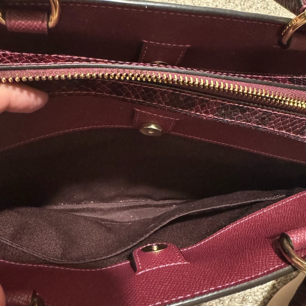 Coach Bag Maroon - Picture 9 of 13